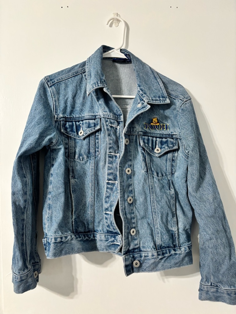 Vintage 90’s Winnie the Pooh Jean Jacket - Women’s Small - Picture 2 of 4